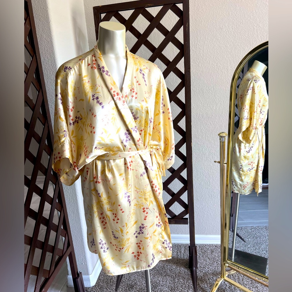 Morgan Taylor Robe